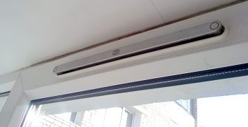 Приточный канал в раме окна
