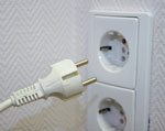 Розетка с заземлением.