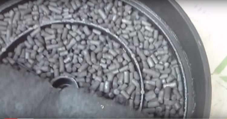 Смена угля в кассете фильтра